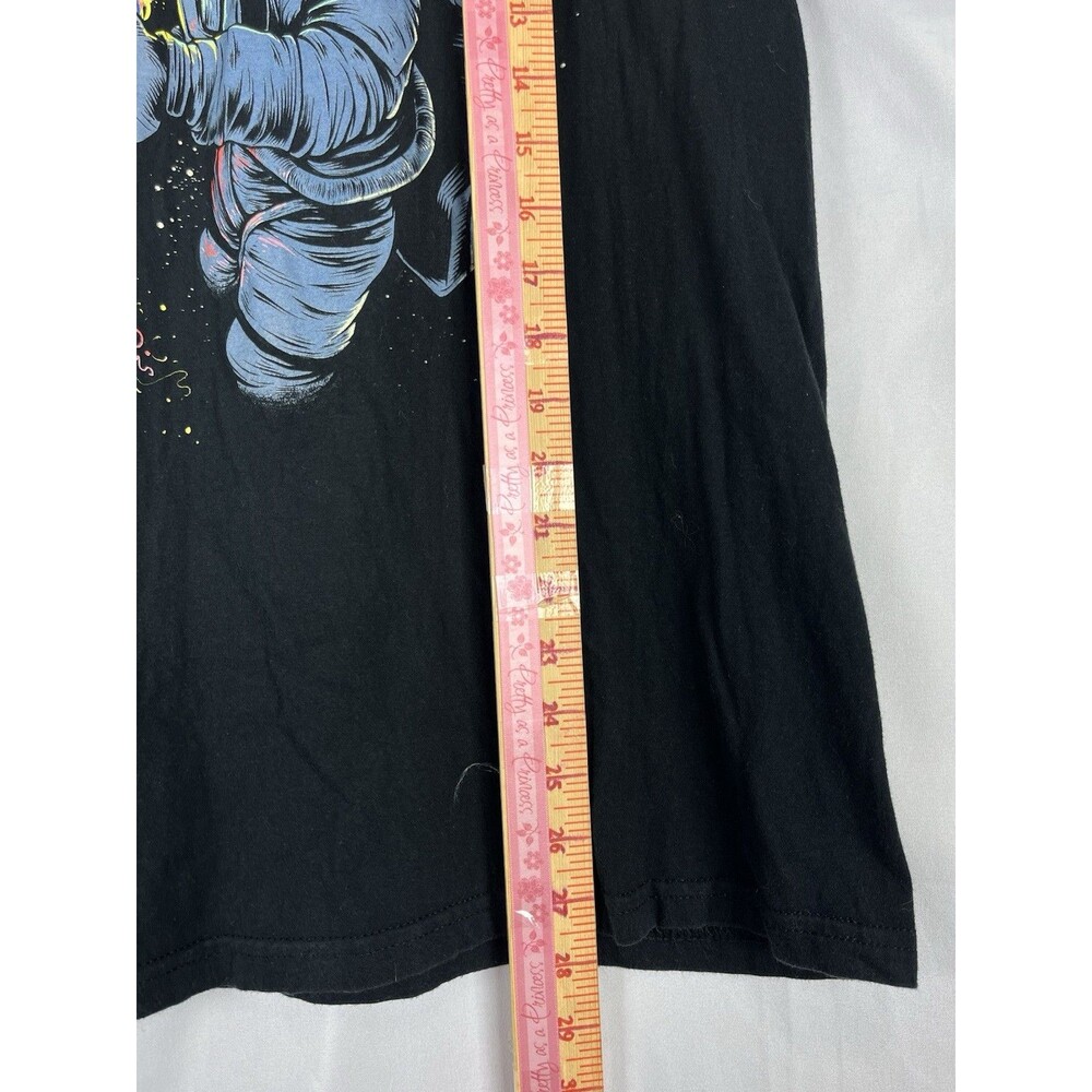 Threadless Astronaut Space Graphic Tee Black Men’… - image 7